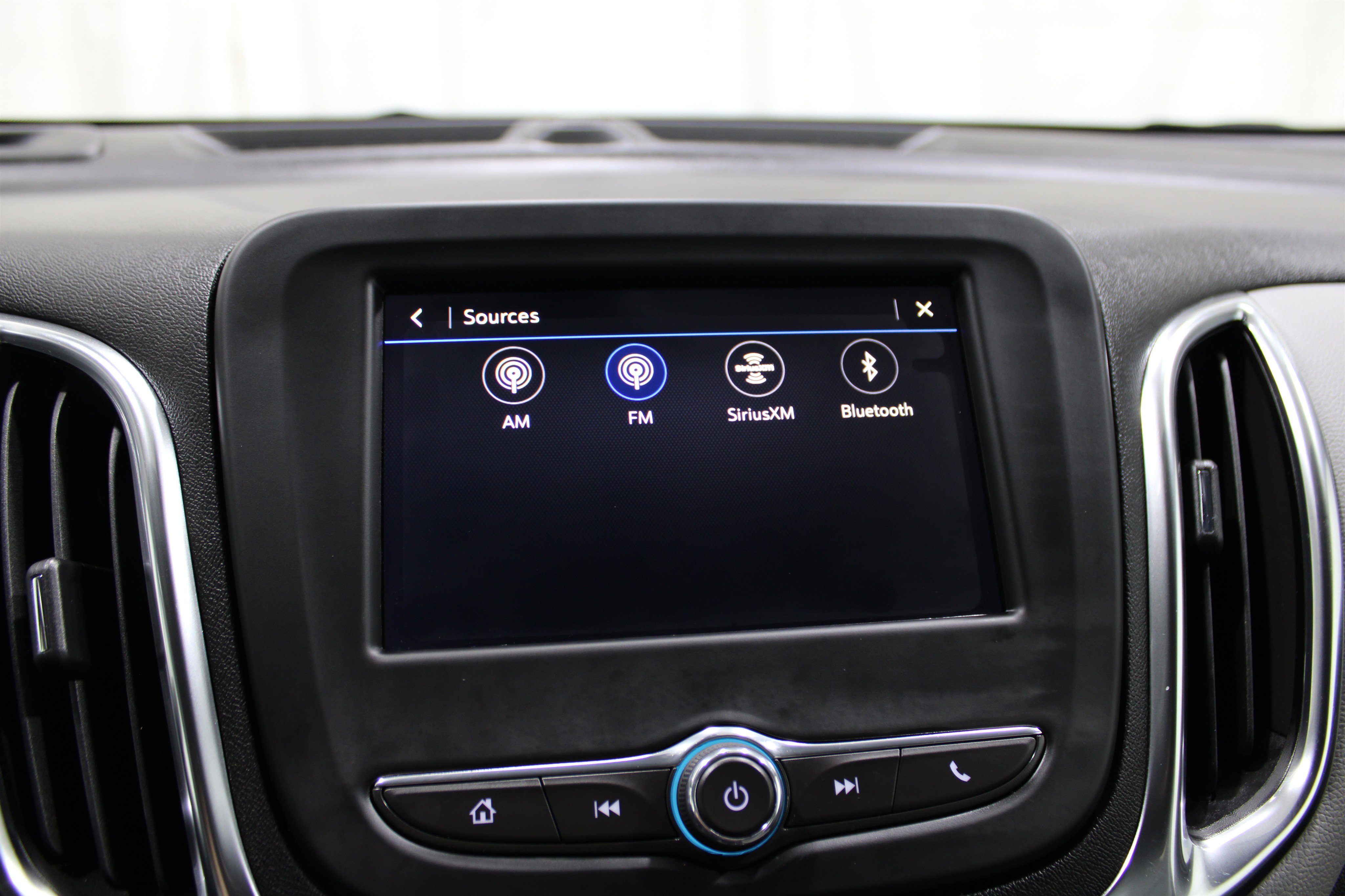 2024 Chevrolet Equinox LT photo 9