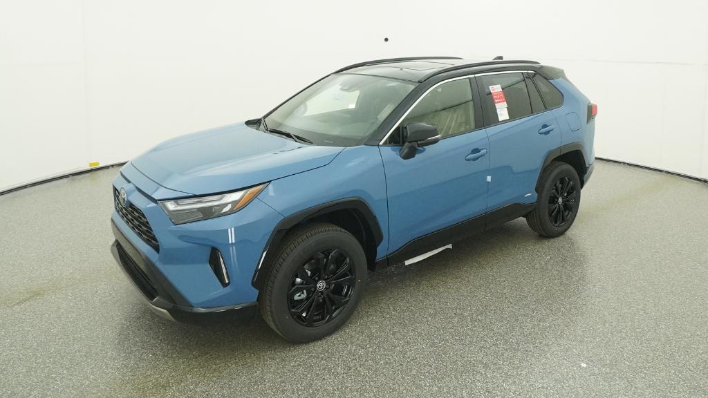 2025 Toyota RAV4 XSE's photo