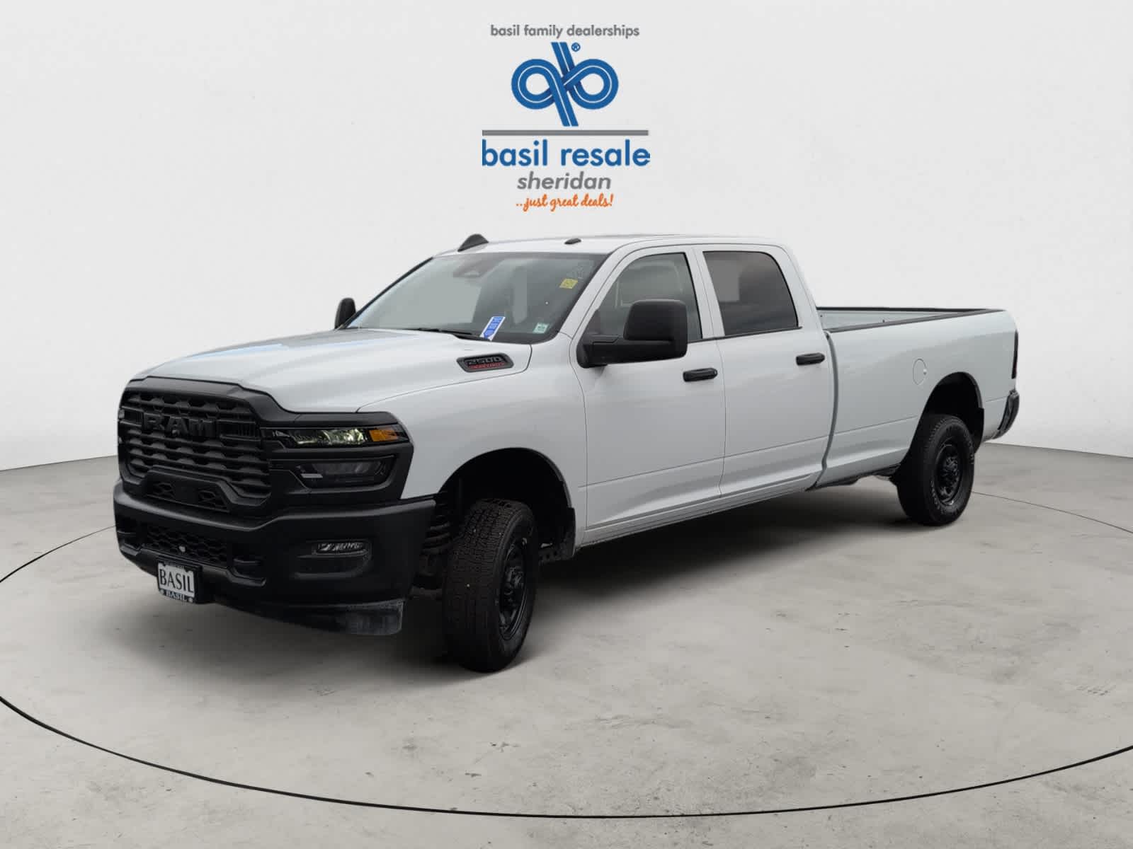 2025 Ram 2500 Tradesman photo 2