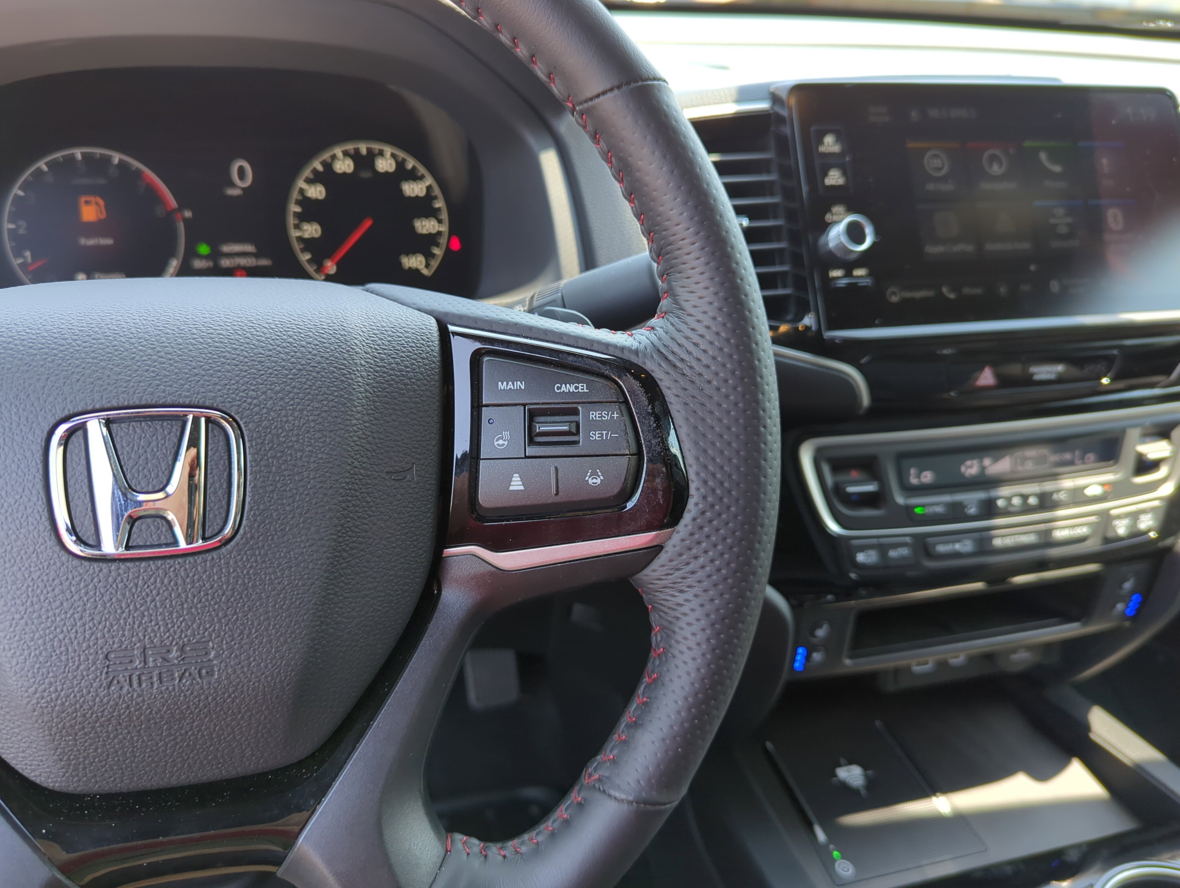 2024 Honda Ridgeline Black Edition photo 15