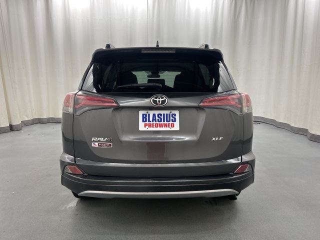 2018 Toyota RAV4 XLE photo 5