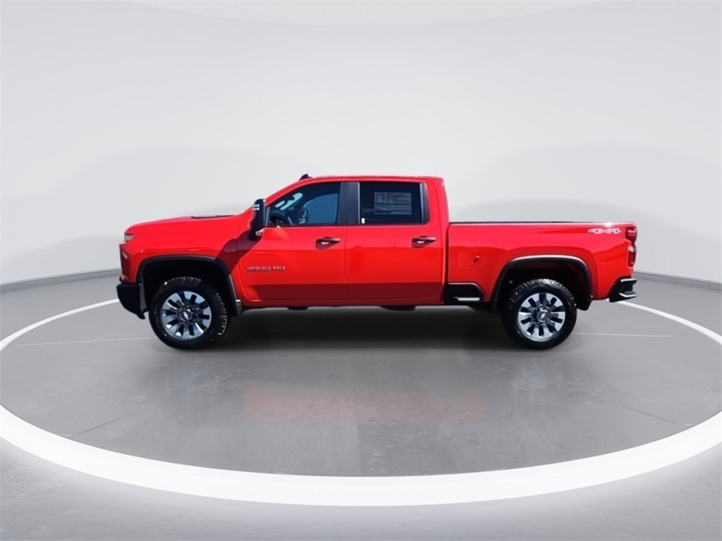 2025 Chevrolet Silverado 2500HD Custom photo 5