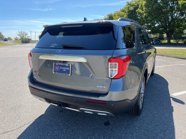 2023 Ford Explorer XLT photo 9