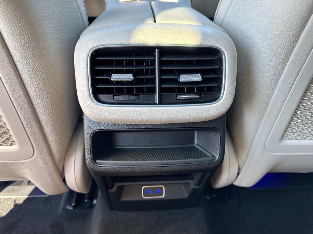 2026 Mercedes Benz GLE 450 4MATIC photo 13