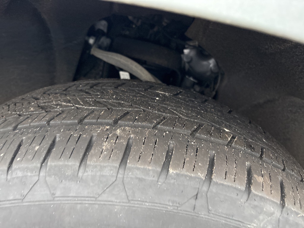 2024 Chevrolet Tahoe Premier photo 2