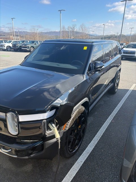 2023 Rivian R1S Adventure's photo