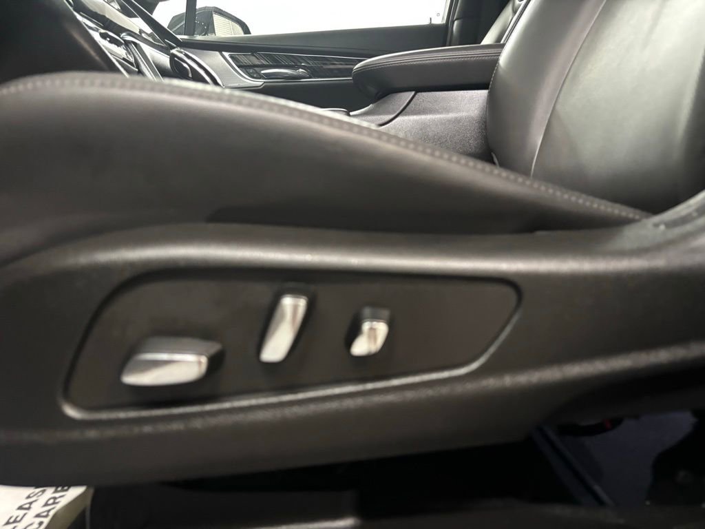 2025 Cadillac XT6 Premium Luxury photo 6