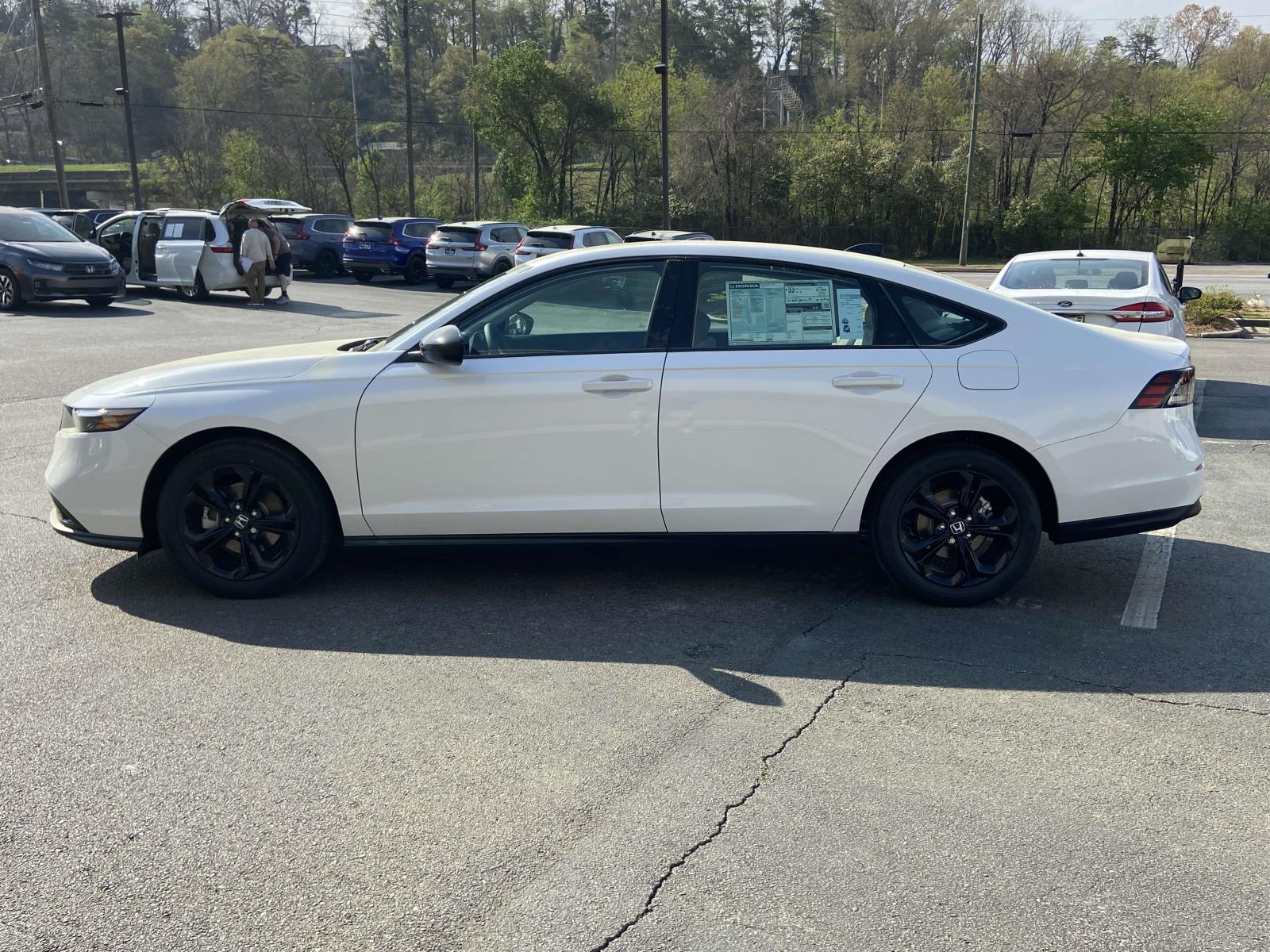 2025 Honda Accord SE photo 4