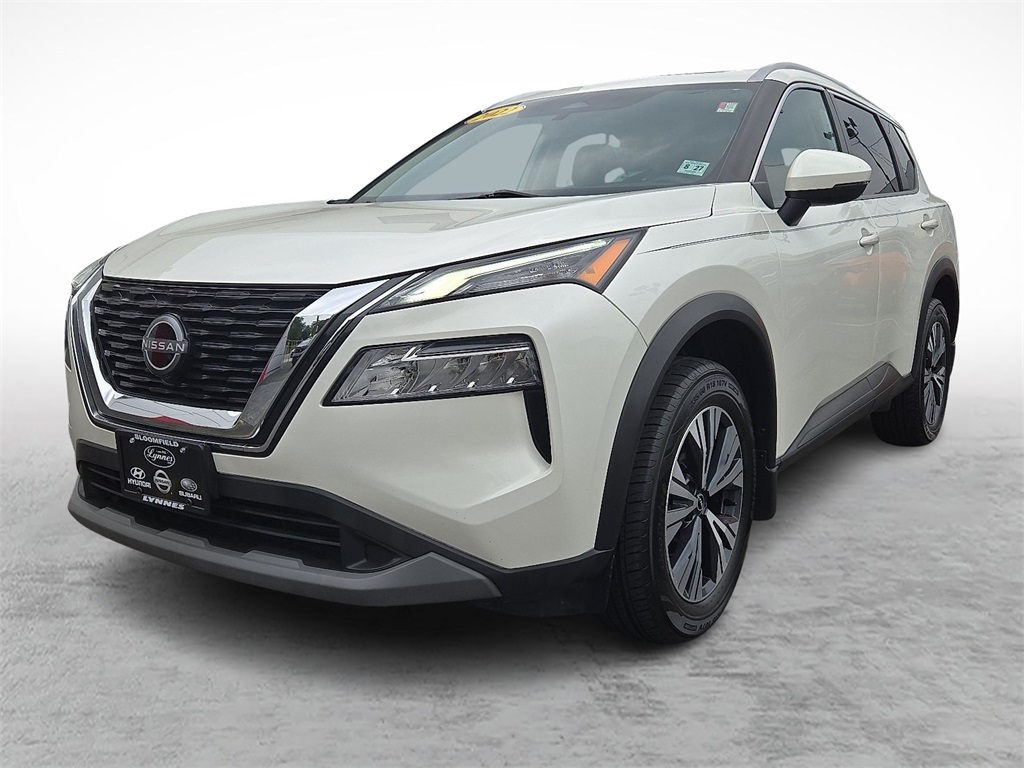 2022 Nissan Rogue SV photo 4