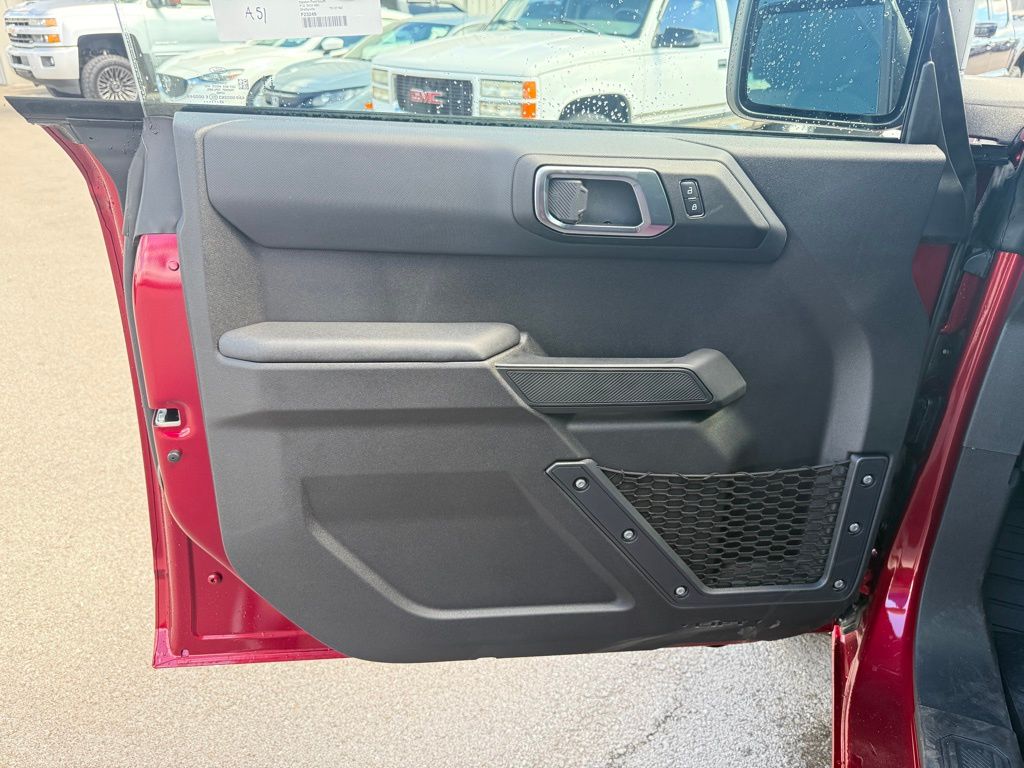 2025 Ford Bronco Big Bend photo 4