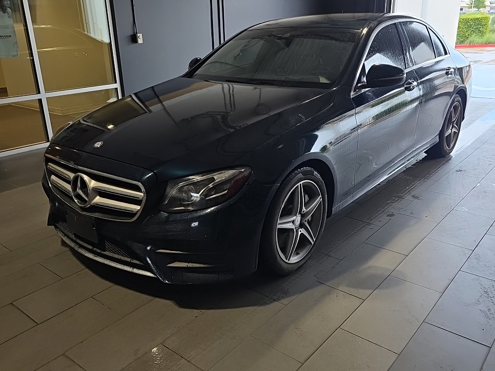 2017 Mercedes Benz E 300 4MATIC photo 7