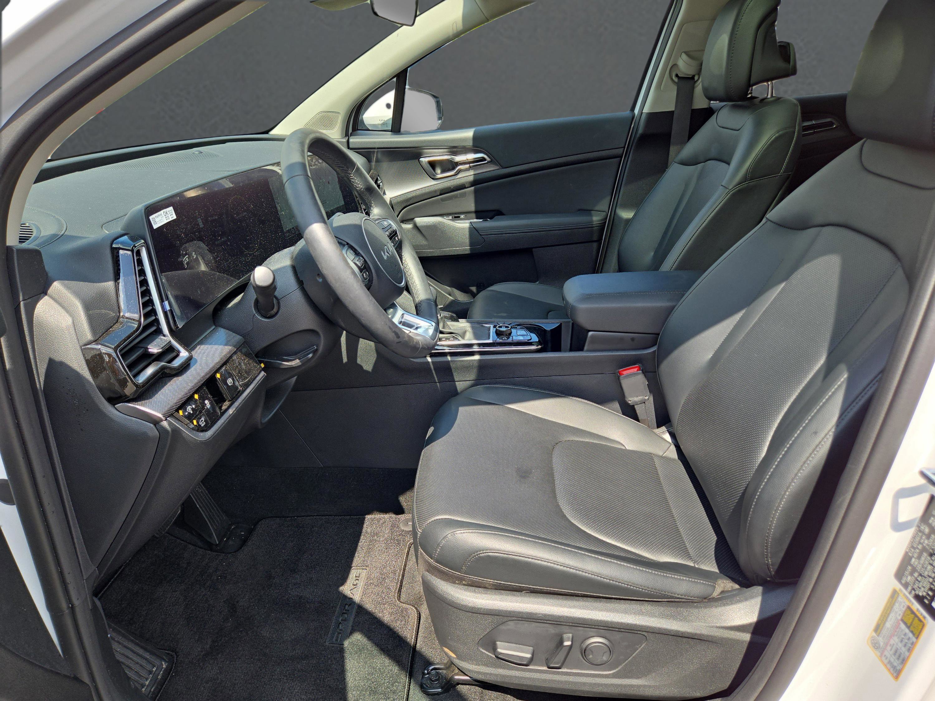 2025 Kia Sportage SX photo 19