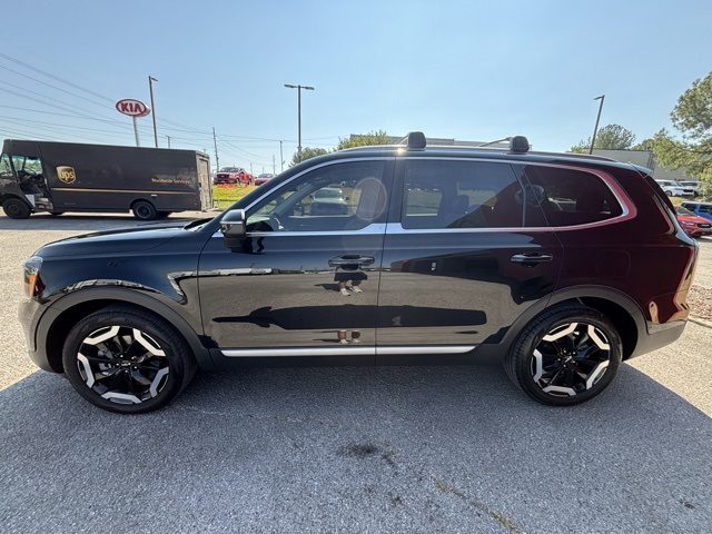 2024 Kia Telluride EX photo 2