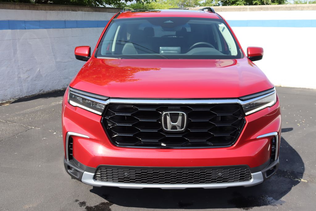 2025 Honda Pilot Touring photo 8