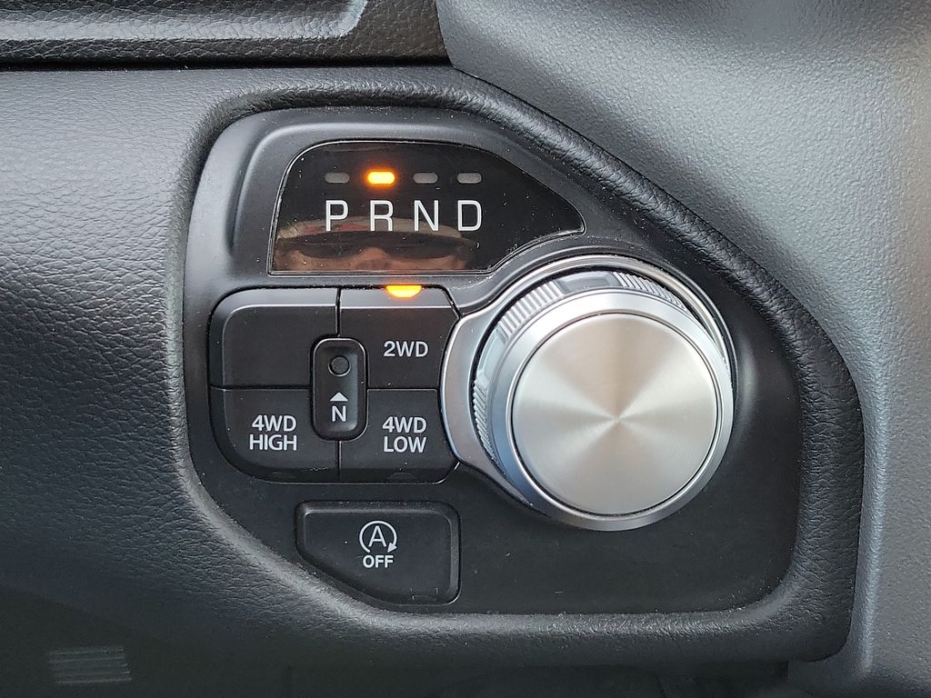 2024 Ram 1500 Laramie photo 16