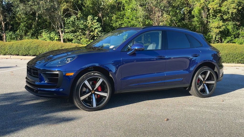 2026 Porsche Macan S photo 4