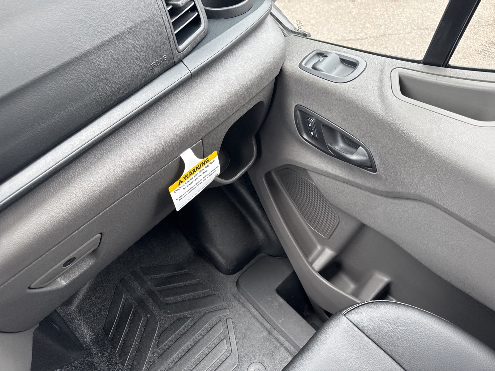 2025 Ford Transit photo 14