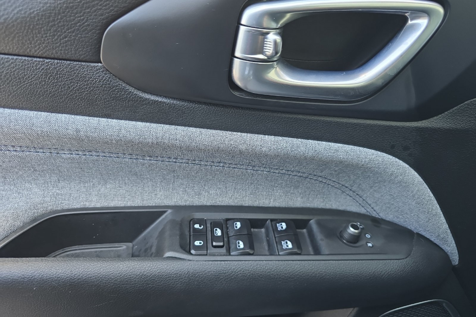 2024 Jeep Compass North Edition Latitude photo 9