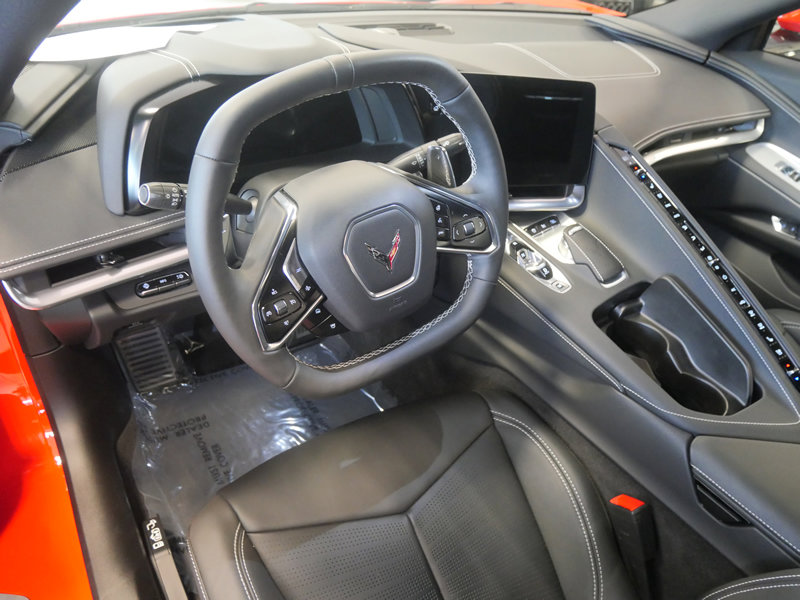 2024 Chevrolet Corvette Stingray 2LT photo 11