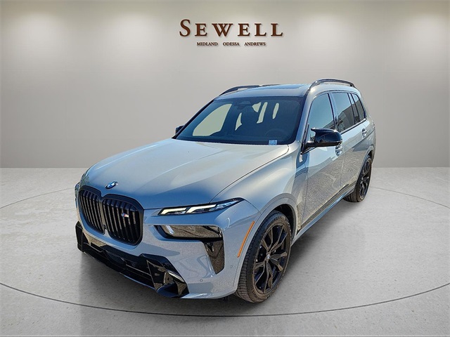 2026 BMW X7 M60i's photo