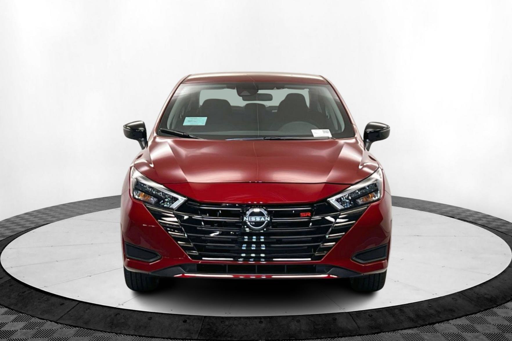 2025 Nissan Versa SR photo 8
