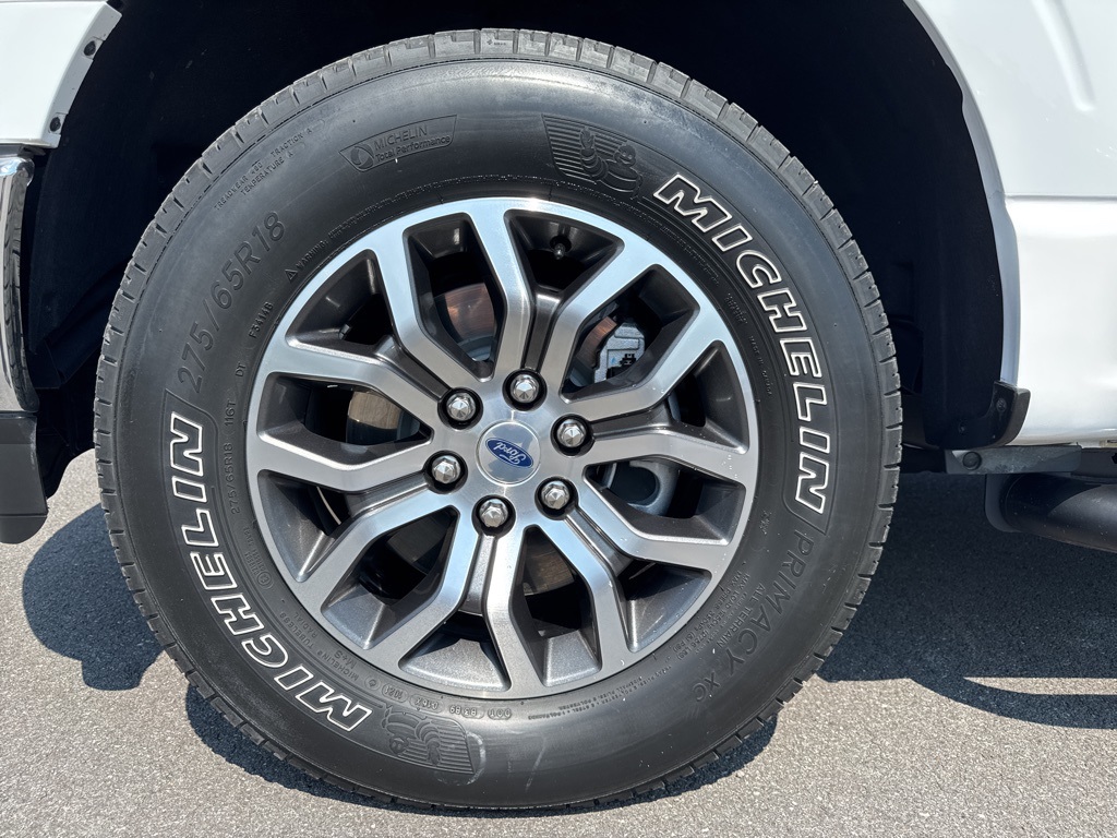 2021 Ford F-150 XLT photo 14