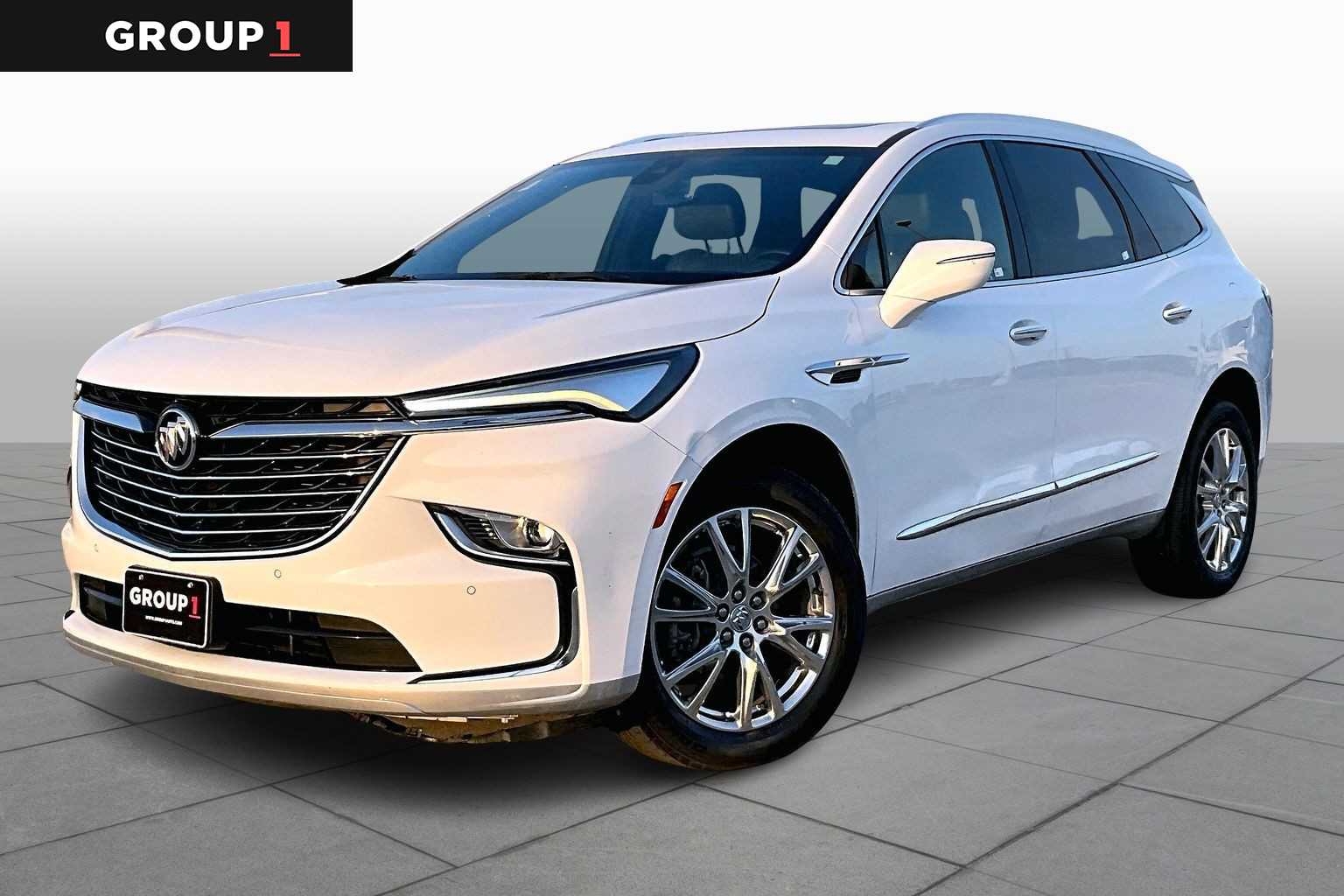 2023 Buick Enclave Essence's photo