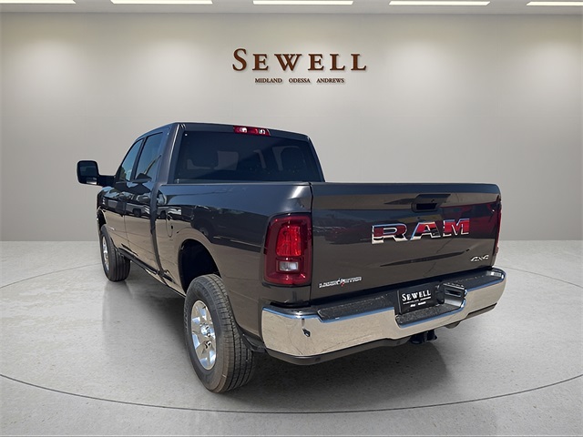 2025 Ram 2500 Big Horn photo 3