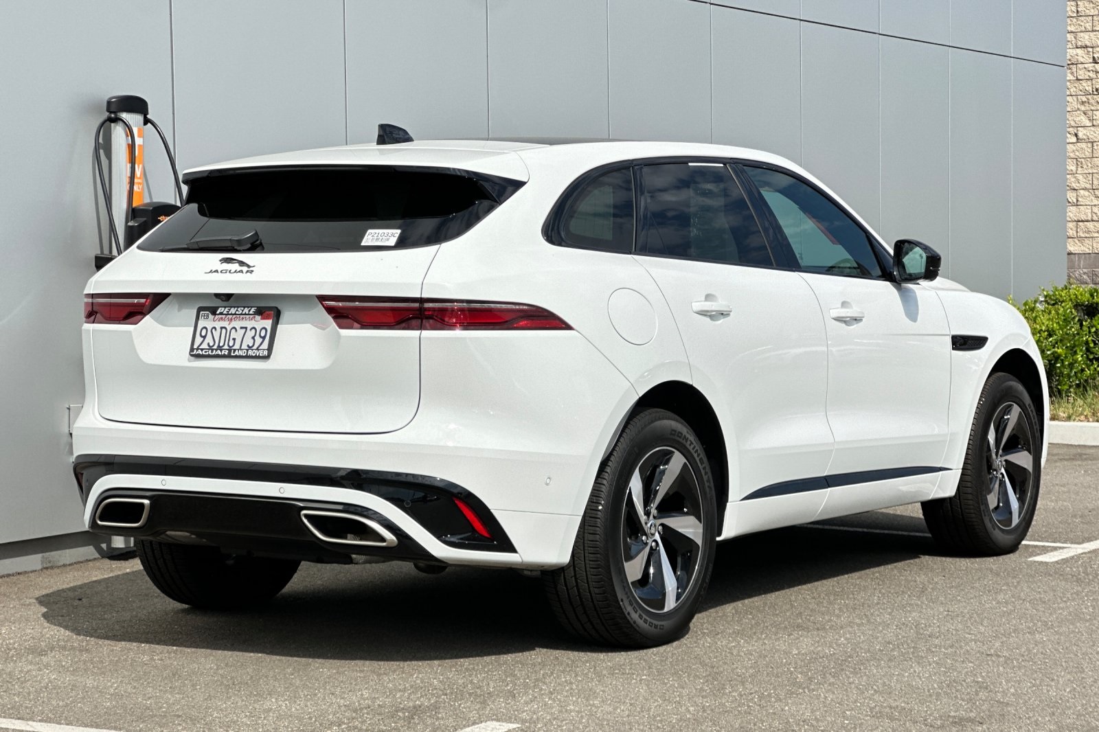 2025 Jaguar F-PACE P400 R-Dynamic S photo 4