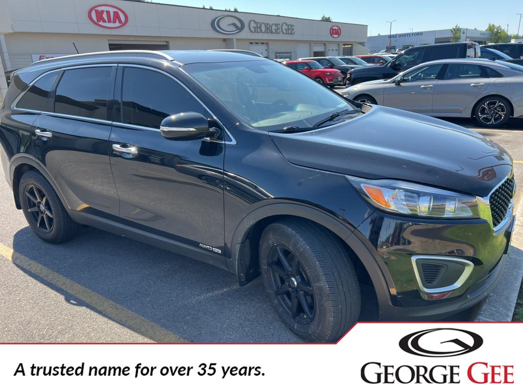 2016 Kia Sorento LX's photo