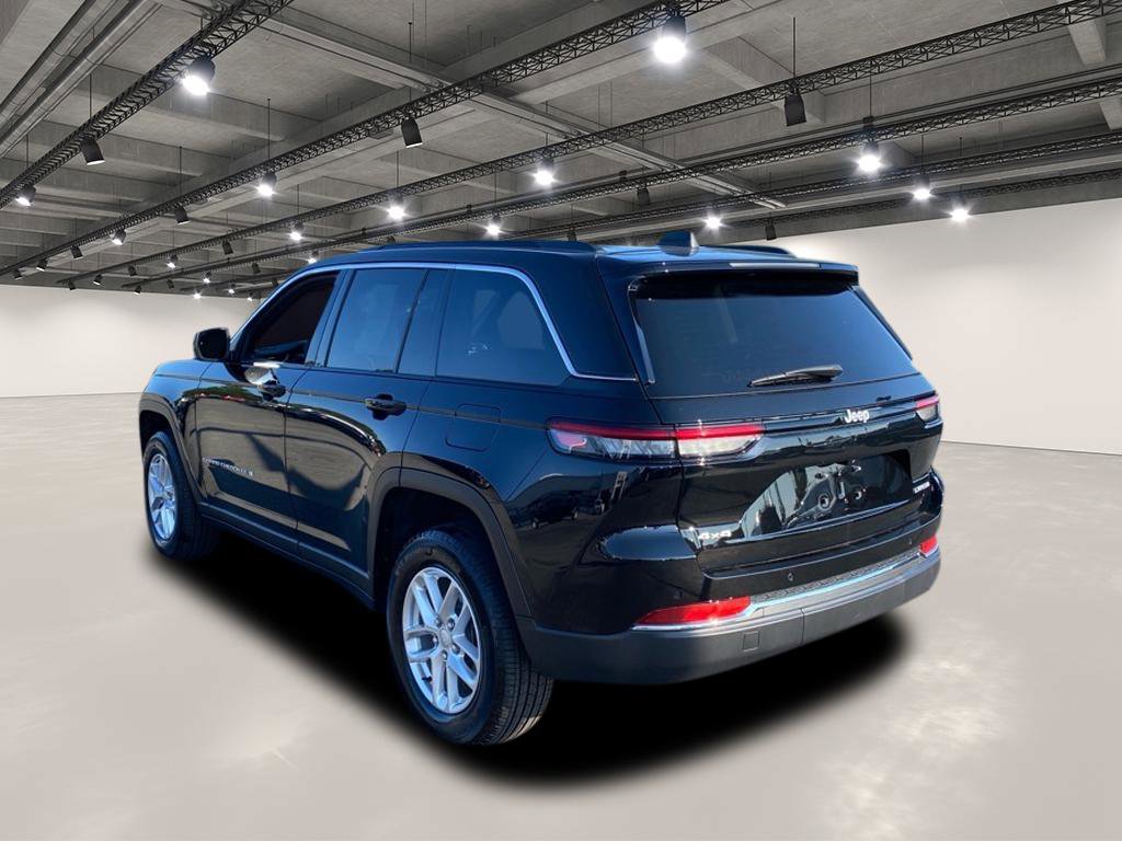 2024 Jeep Grand Cherokee Laredo X photo 5