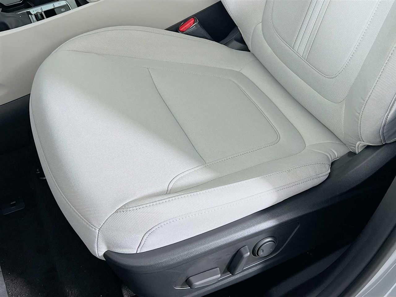 2025 Hyundai Tucson SEL photo 14