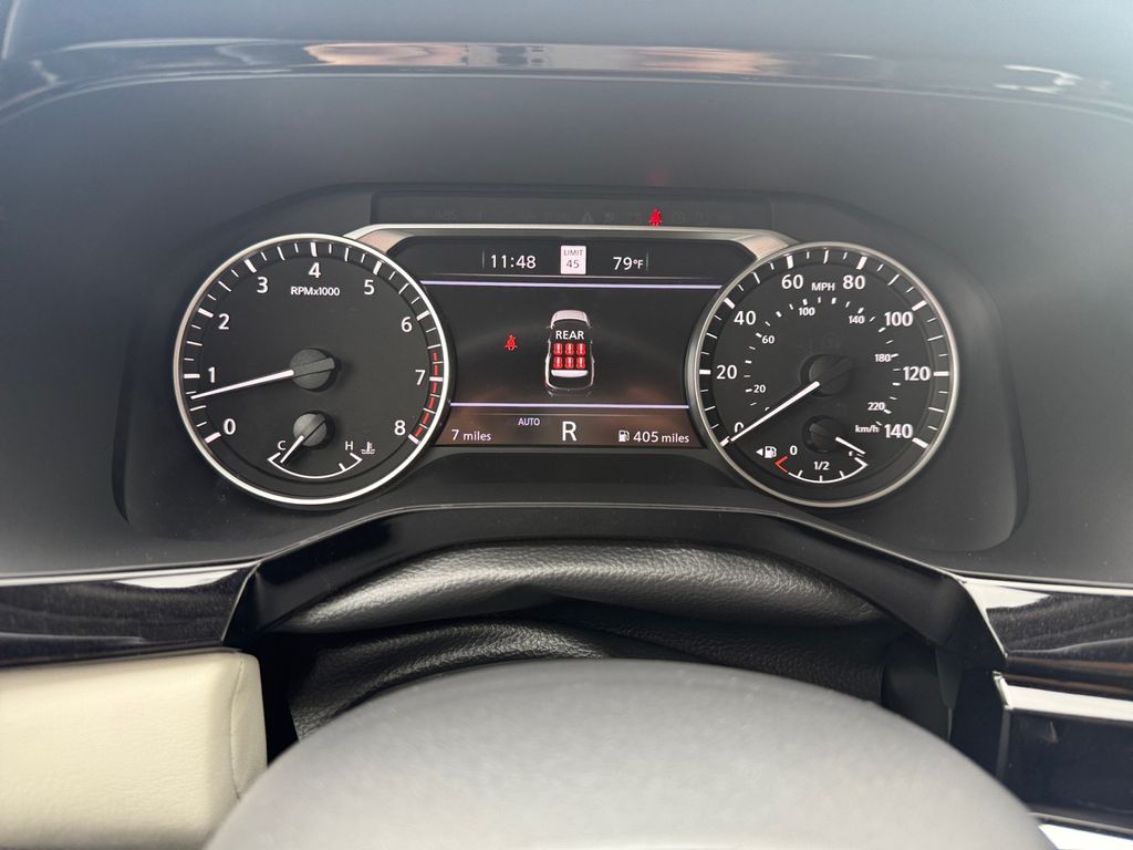 2025 Nissan Pathfinder SL photo 16