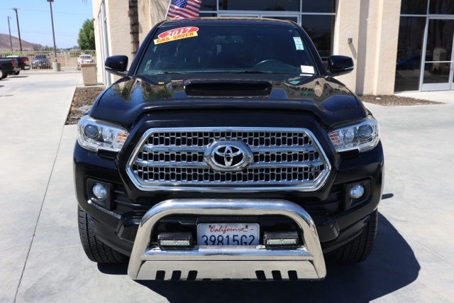 2017 Toyota Tacoma SR5 photo 8