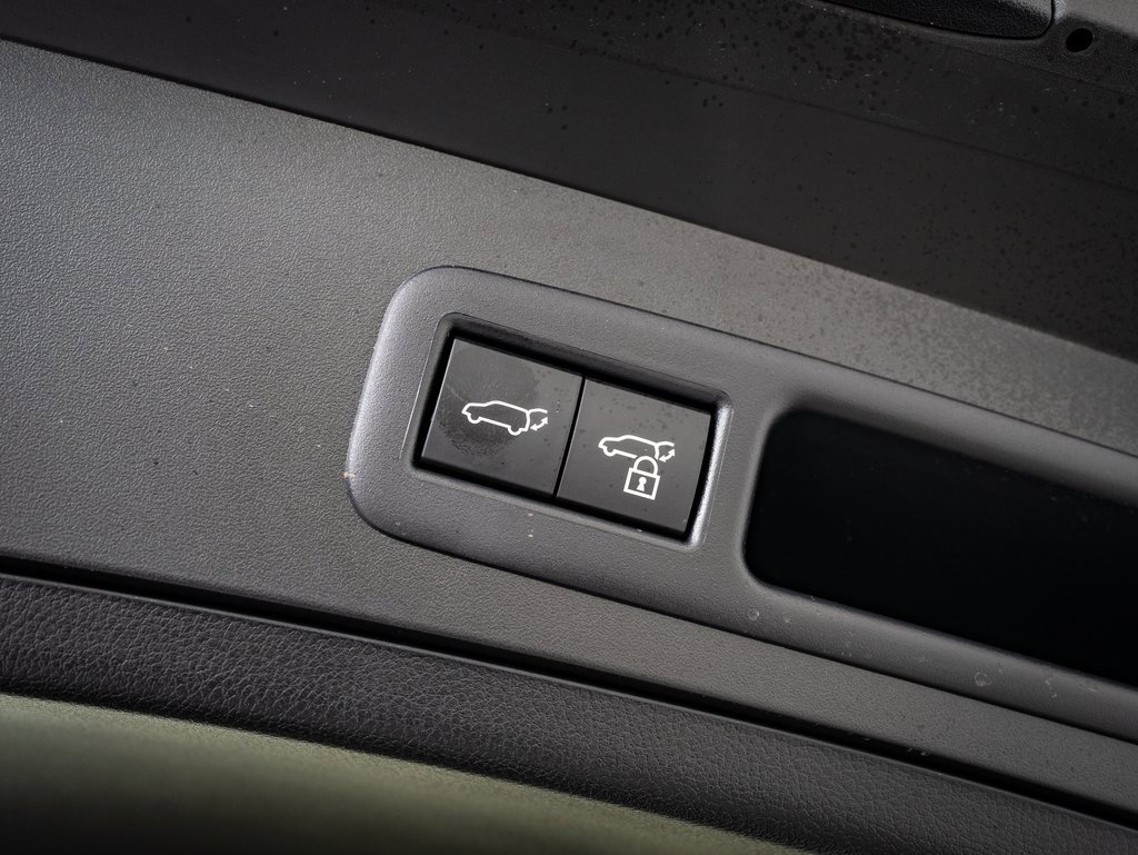 2025 Lexus UX Premium photo 18