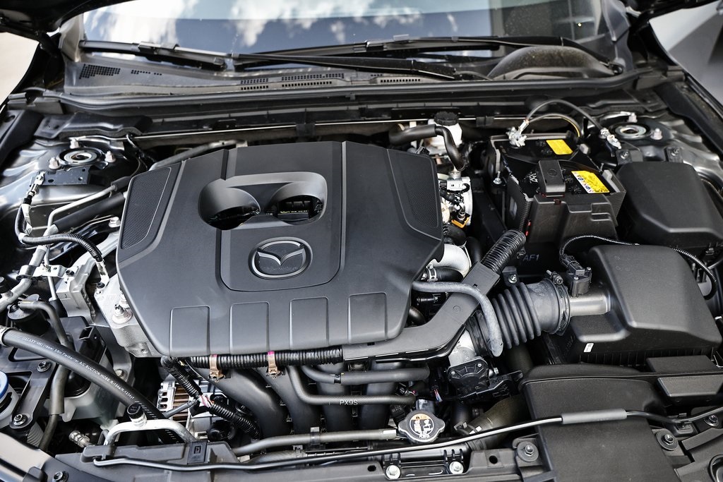 2025 Mazda Mazda3 2.5 s Preferred Hatchback photo 28