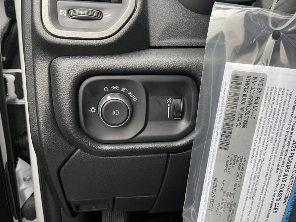 2025 Ram 5500 Tradesman photo 23
