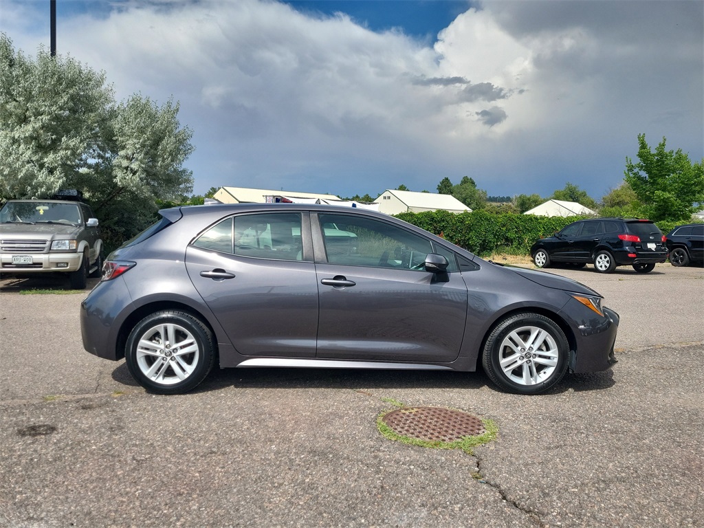 2021 Toyota Corolla SE photo 3