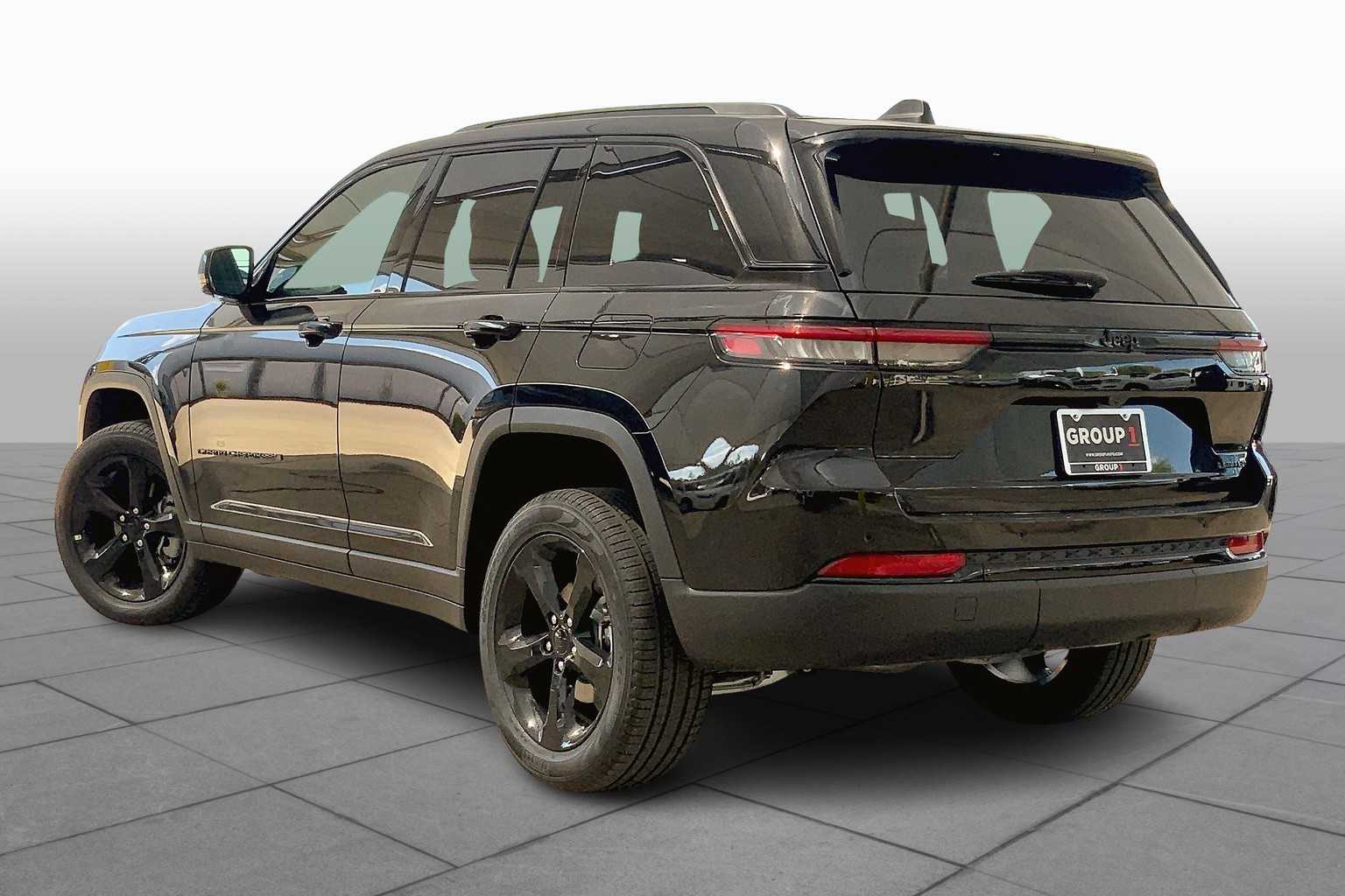 2025 Jeep Grand Cherokee Limited photo 10