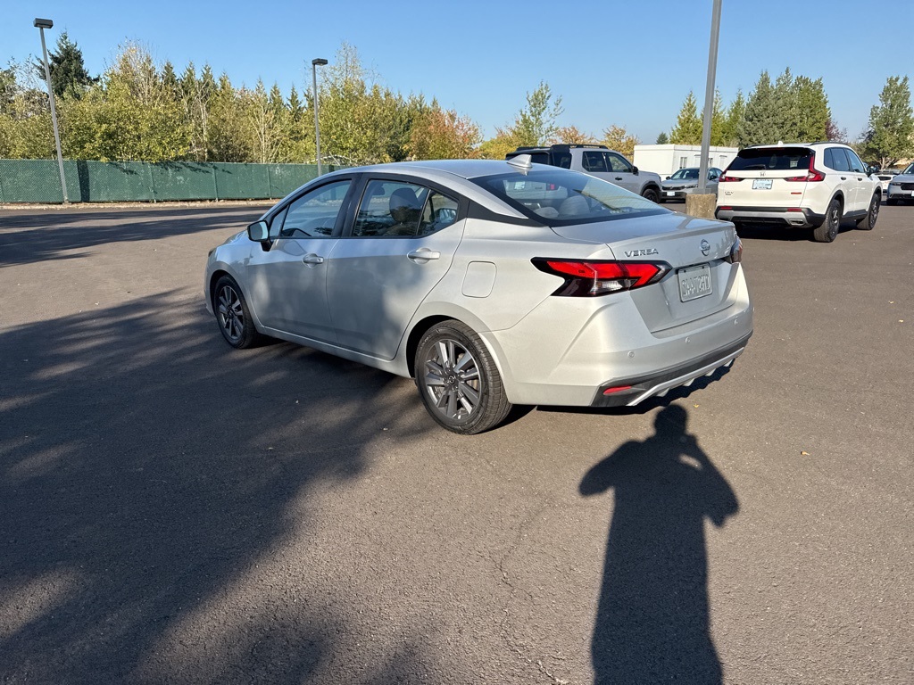 2020 Nissan Versa 1.6 SV photo 5