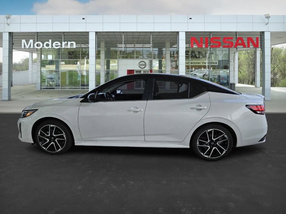 2025 Nissan Sentra SR photo 6