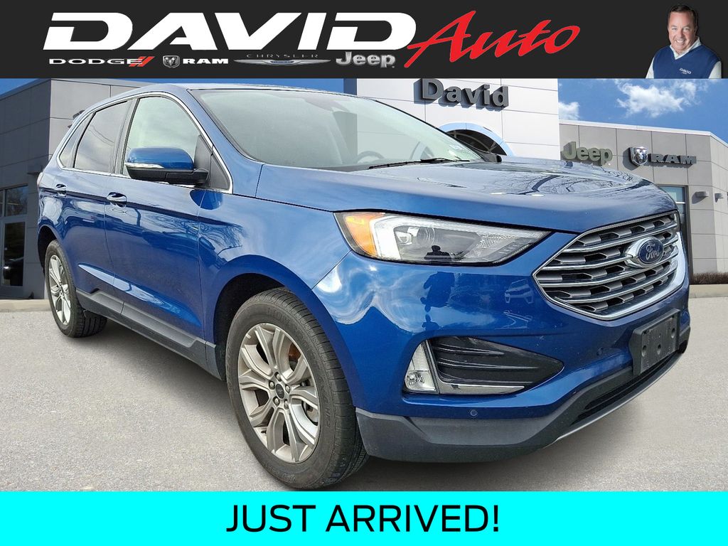 2024 Ford Edge Titanium's photo