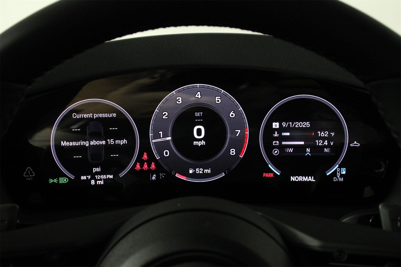2025 Porsche Panamera 4 photo 13