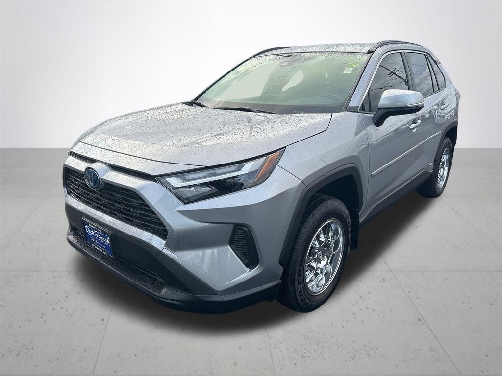 2024 Toyota RAV4 Hybrid LE photo 2