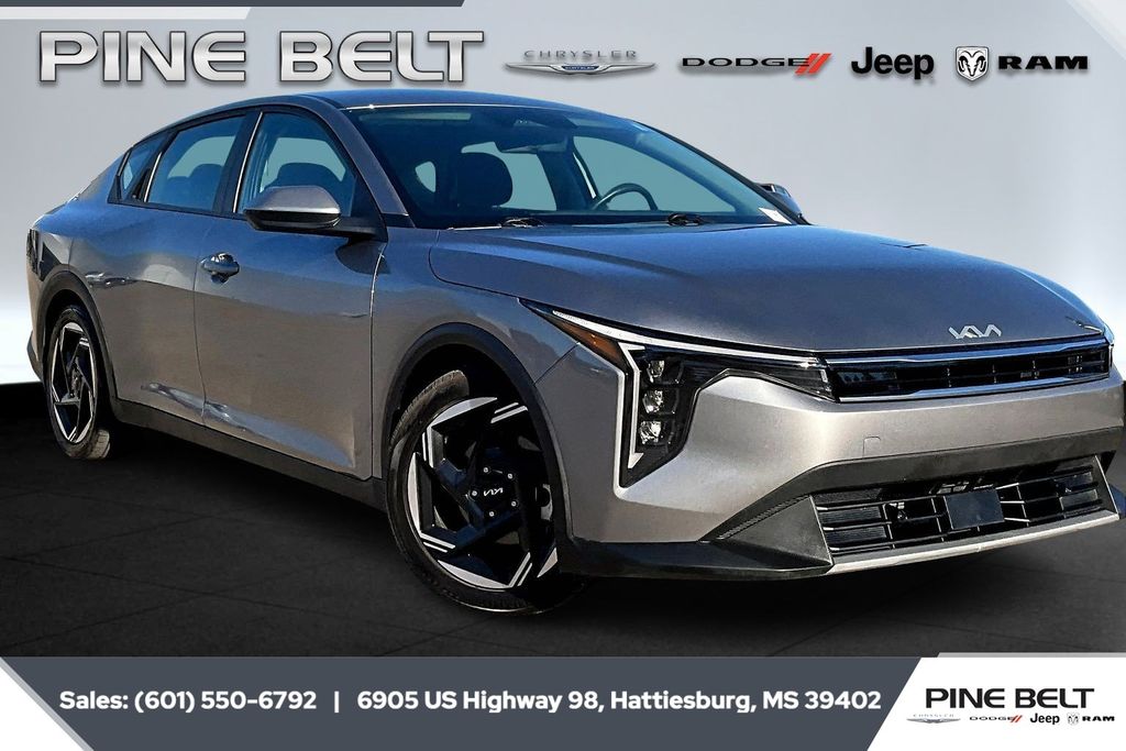 2025 Kia K4 EX's photo