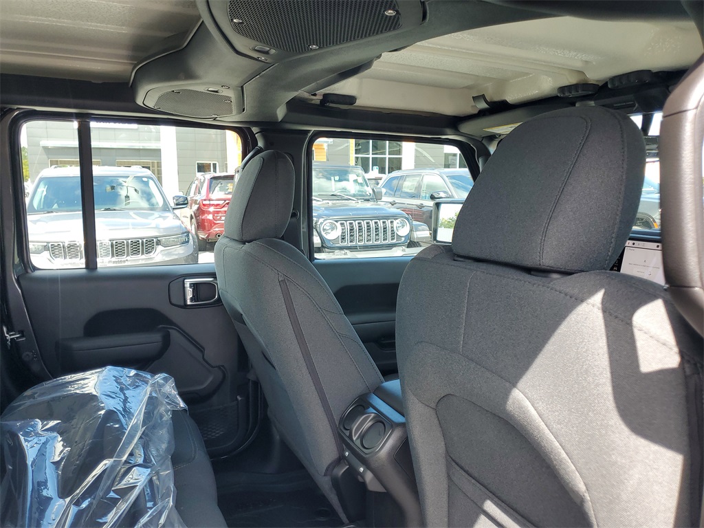 2025 Jeep Gladiator Sport photo 25