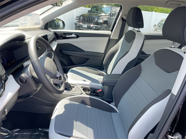 2025 Volkswagen Taos S photo 21