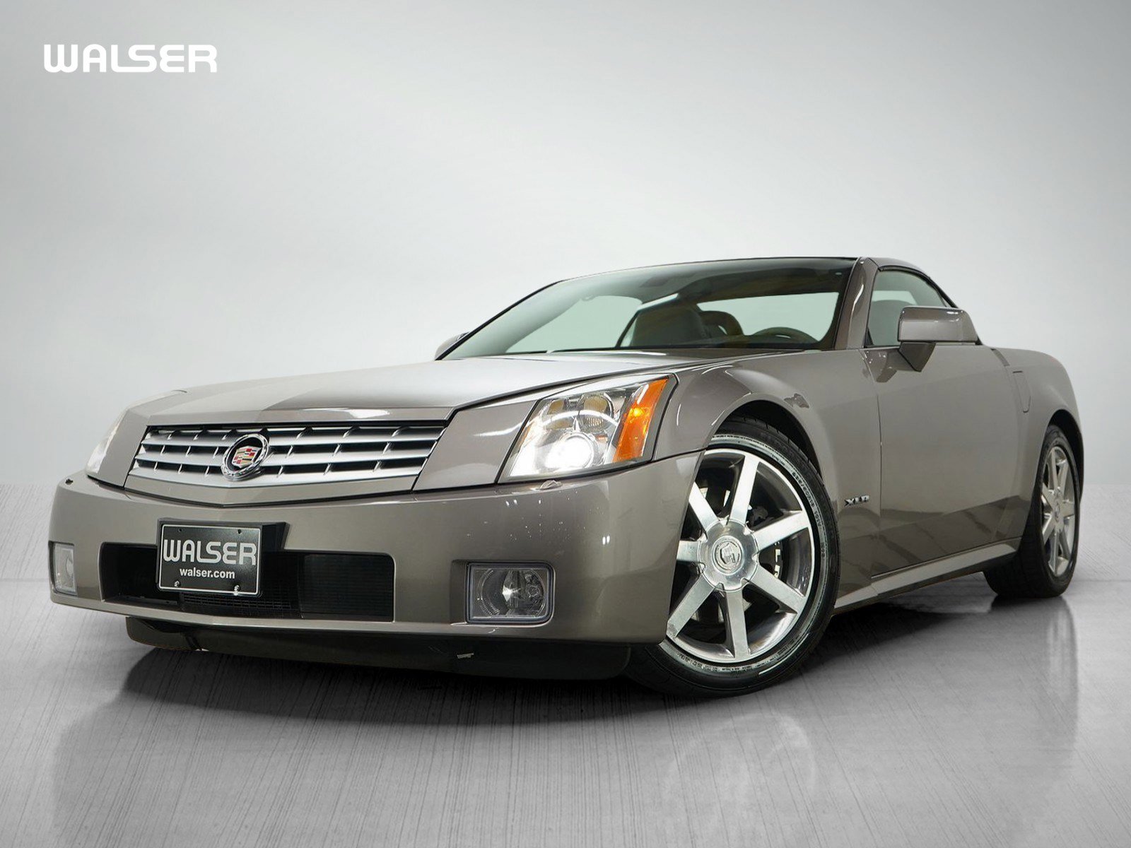 2005 Cadillac XLR Base's photo