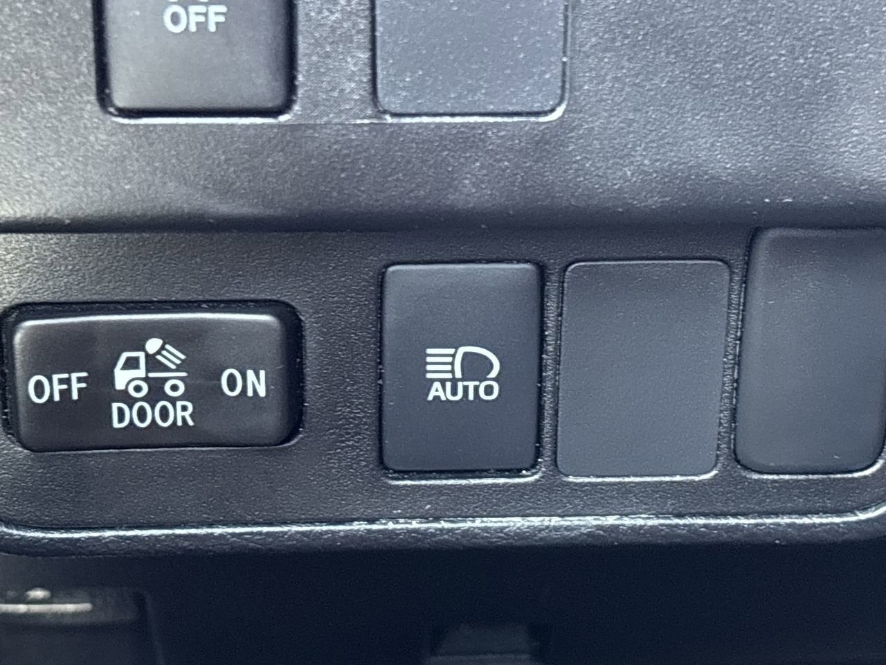 2023 Toyota Tacoma SR5 photo 25