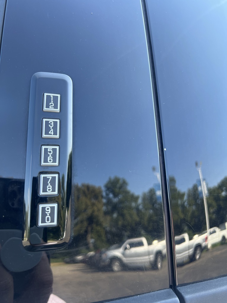 2020 Ford F-150 XLT photo 16